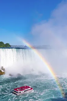 Canada, Ontario, Niagara Falls, Horseshoe Falls, Hornblower boat tour