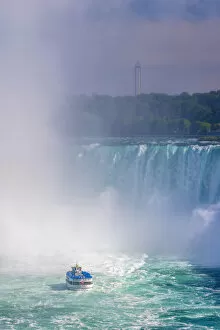Images Dated 5th March 2020: Canada, Ontario, Niagara Falls, Horseshoe Falls, Maid of the Mist boat tour