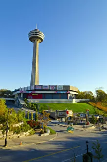 Images Dated 31st May 2012: Canada, Ontario, Niagara Falls, Skylon Tower