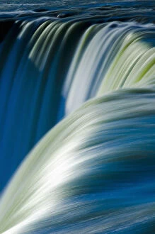 Water Falls Collection: Canada, Ontario, Niagara River, Niagara Falls, Horseshoe Falls