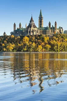 Images Dated 12th May 2017: Canada, Ontario, Ottowa, capital of Canada, Canadian Parliament Building, autumn, sunset
