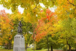 Canada, Ontario, Thousand Islands Region, Gananoque, autumn in Thousand Islands town Canada, Ontario, Thousand Islands Region, Gananoque, autumn in Thousand Islands town