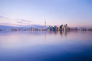 Canada, Ontario, Toronto, CN Tower and Downtown Skyline