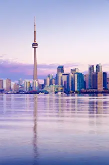 Canada, Ontario, Toronto, CN Tower and Downtown Skyline