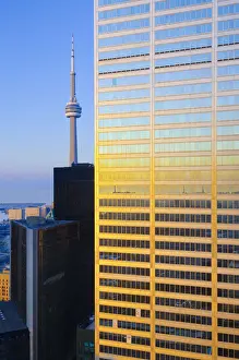 Canada, Ontario, Toronto, Downtown Financial District, CN Tower at dawn