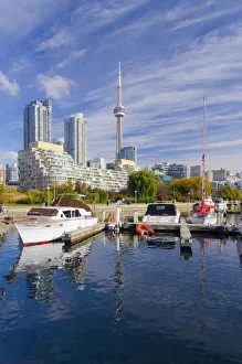 Images Dated 6th January 2012: Canada, Ontario, Toronto, Marina Quay West, Skyline with CN Tower