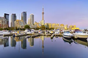 Images Dated 6th January 2012: Canada, Ontario, Toronto, Marina Quay West, Skyline with CN Tower
