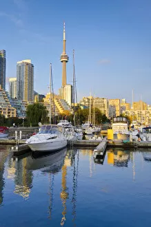 Images Dated 6th January 2012: Canada, Ontario, Toronto, Marina Quay West, Skyline with CN Tower