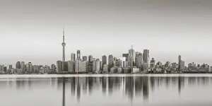 Canada, Ontario, Toronto, View of CN Tower and city skyline