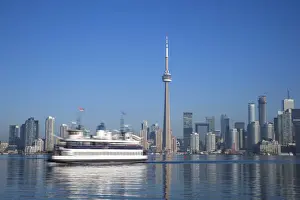 Canada, Ontario, Toronto, View of CN Tower and city skyline
