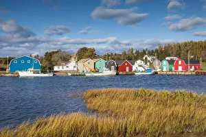 Images Dated 16th October 2018: Canada, Prince Edward Island, French River, small fishing harbor