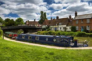 Narrowboat Prints: Canal Boats on Kennet & Avon Canal, Hungerford, Berkshire, England