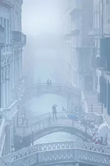 Images Dated 8th February 2023: Canal and the Bridge of Sighs, Venice, Veneto, Italy