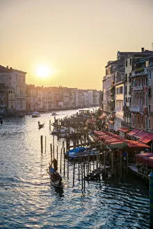 Gondola Collection: Canal grande at sunset near Rialto Bridge, Venice, Veneto, Italy
