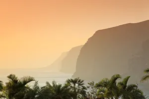 Images Dated 24th August 2010: Canary Islands, Tenerife, Costa Adeje, Acantilado de Los Gigantes (Cliffs of the Giants)