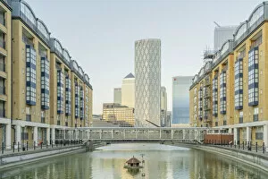 Images Dated 15th September 2020: Canary Wharf and Greenland Dock, London, England, UK