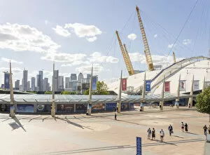 Images Dated 15th September 2020: Canary Wharf and the Millenium Dome, Greenwich Peninsula, London, England, UK