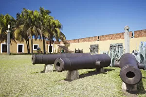 Images Dated 24th November 2010: Cannons in Maputo Fort, Maputo, Mozambique