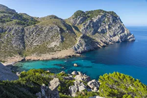Images Dated 6th October 2017: Cap Formentor, Serra de Tramuntana, Mallorca (Majorca), Balearic Islands, Spain