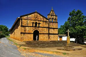Images Dated 2nd July 2012: Capilla de Santa Barbara, Colonial Town Barichara, Colombia, South America MR