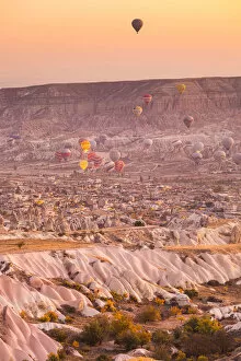 Images Dated 15th November 2019: Cappadocia, Nevsehir Province, Central Anatolia, Turkey
