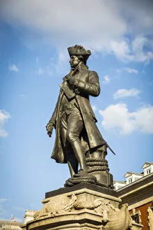 Images Dated 28th July 2020: Captain James Cook Statue, London, England, UK