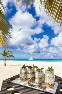 Images Dated 25th September 2020: Caribbean, Aruba, Oranjestad, Pudding based breakfast on Eagle Beach