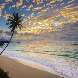 Images Dated 16th August 2013: Caribbean, Barbados, Bottom Bay, Bottom Bay Beach