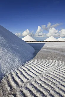 Images Dated 18th June 2010: Caribbean, Netherland Antilles, Bonaire, Salt Pans
