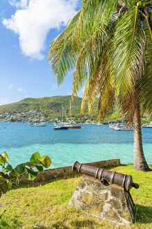 Images Dated 6th April 2023: The Caribbean Sea from Belmont Walkway, Bequia Island, Grenadine Islands
