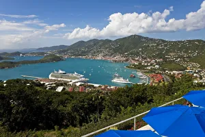 Images Dated 30th April 2008: Caribbean, US Virgin Islands, St. Thomas, Charlotte Amalie & Havensight cruise ship dock