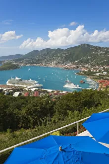 Images Dated 30th April 2008: Caribbean, US Virgin Islands, St. Thomas, Charlotte Amalie & Havensight cruise ship dock