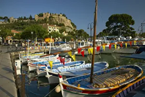 Cassis Prints: Cassis Harbour, Bouches du Rhone, Cote d Azur, Provence, France