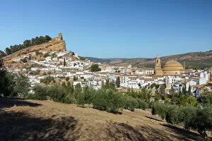 Images Dated 18th November 2022: Castillo de Montefrio & Iglesia de la Encarnacion, Montefrio, Granada Province, Andalusia, Spain