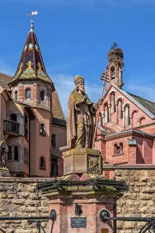 Images Dated 30th November 2022: Castle of the counts of Eguisheim and the Leon the 9th chapel, Eguisheim, Haut-Rhin, Alsace