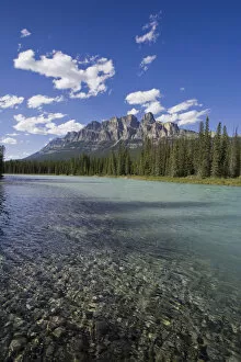 Images Dated 11th February 2008: Castle Mountain and Bow River, Banff National Park, Alberta, Canada