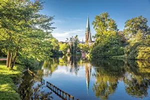 Nordsee Prints: Castle pond in the castle garden with a view of St