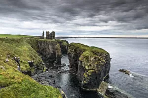 Images Dated 24th January 2022: Castle Sinclair Girnigoe, Wick, Caithness, Scotland, United Kingdom