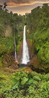 Rain Forest Collection: Catarata del Toro, waterfall in the rain forest Alajuela, Costa Rica, Latin America