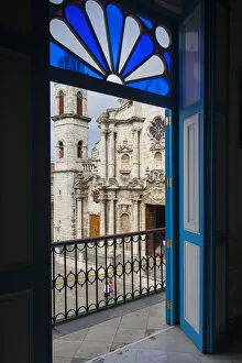 Images Dated 1st February 2013: Catedral de la Habana, Plaza de la Catedral, Habana Vieja, Havana, Cuba