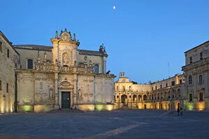 Images Dated 16th March 2015: Cathedral and Palazzo Episkopale, Piazza Duomo, Lecce, Apulia, Italy