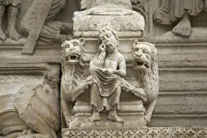 Images Dated 5th April 2013: Cathedral St. Trophime in Arles, Provence, Provence-Alpes-Cote d Azur, France