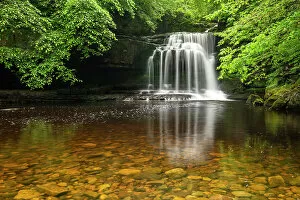 Images Dated 5th July 2022: Cauldron Falls waterfall in the village of West Burton, Yorkshire Dales National Park, Yorkshire