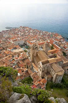Images Dated 8th December 2010: Cefalu from La Rocca North Coast Sicily Italy