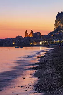 Sicilia Gallery: Cefaluaa, Sicily. View of the town with its baroque cathedral reflecting in the sea at