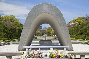 Images Dated 14th May 2015: Cenotaph and Atomic Bomb Dome in Peace Memorial Park, Hiroshima, Hiroshima Prefecture