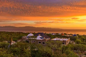 Images Dated 22nd February 2019: Central America, Mexico, Baja California, Sea of Cortez, El Sargento, sunrise at El