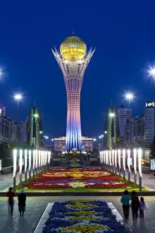 Images Dated 6th September 2014: Central Asia, Kazakhstan, Astana, Nurzhol Bulvar - Bayterek Tower
