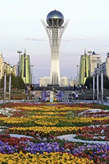 Central Asian Gallery: Central Asia, Kazakhstan, Astana, Nurzhol Bulvar - Bayterek Tower