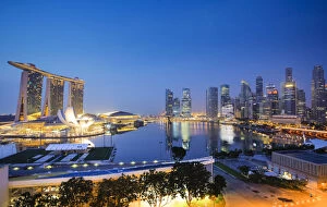 Images Dated 5th November 2013: Central Business District, Marina Bay Sands Hotle & Marina Bay, Singapore
